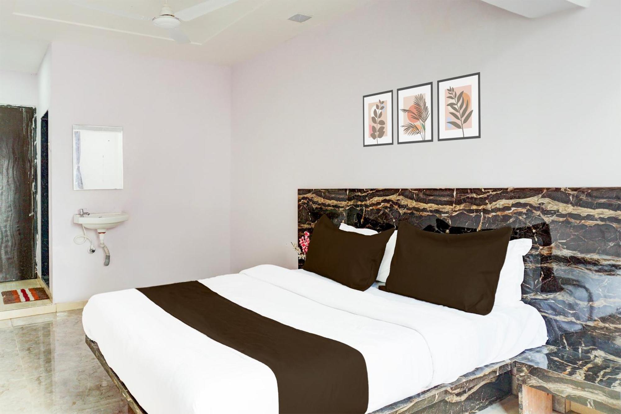 Hotel O Silver Inn Hinjawadi Bagian luar foto
