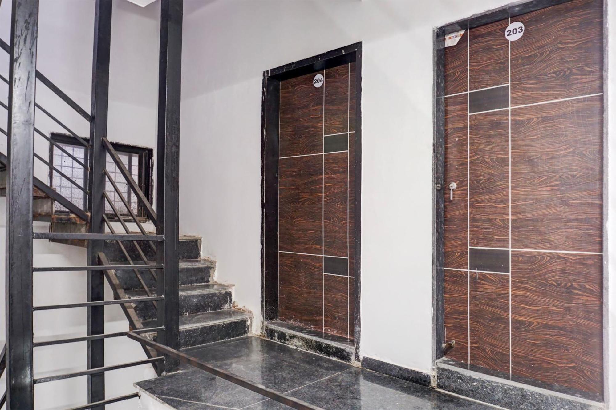 Hotel O Silver Inn Hinjawadi Bagian luar foto