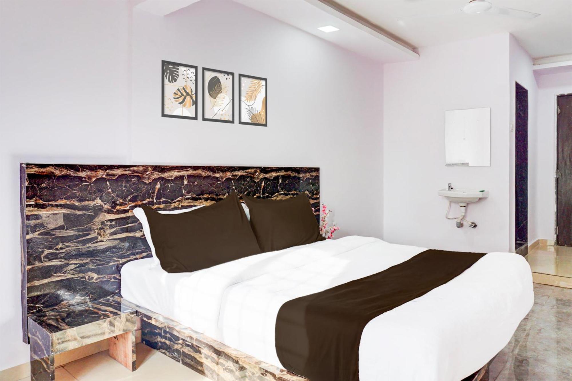 Hotel O Silver Inn Hinjawadi Bagian luar foto