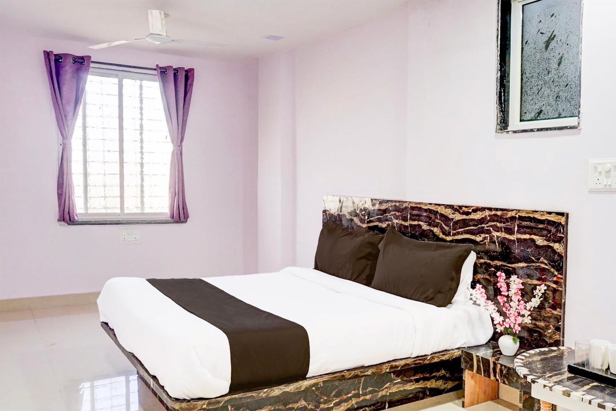 Hotel O Silver Inn Hinjawadi Bagian luar foto