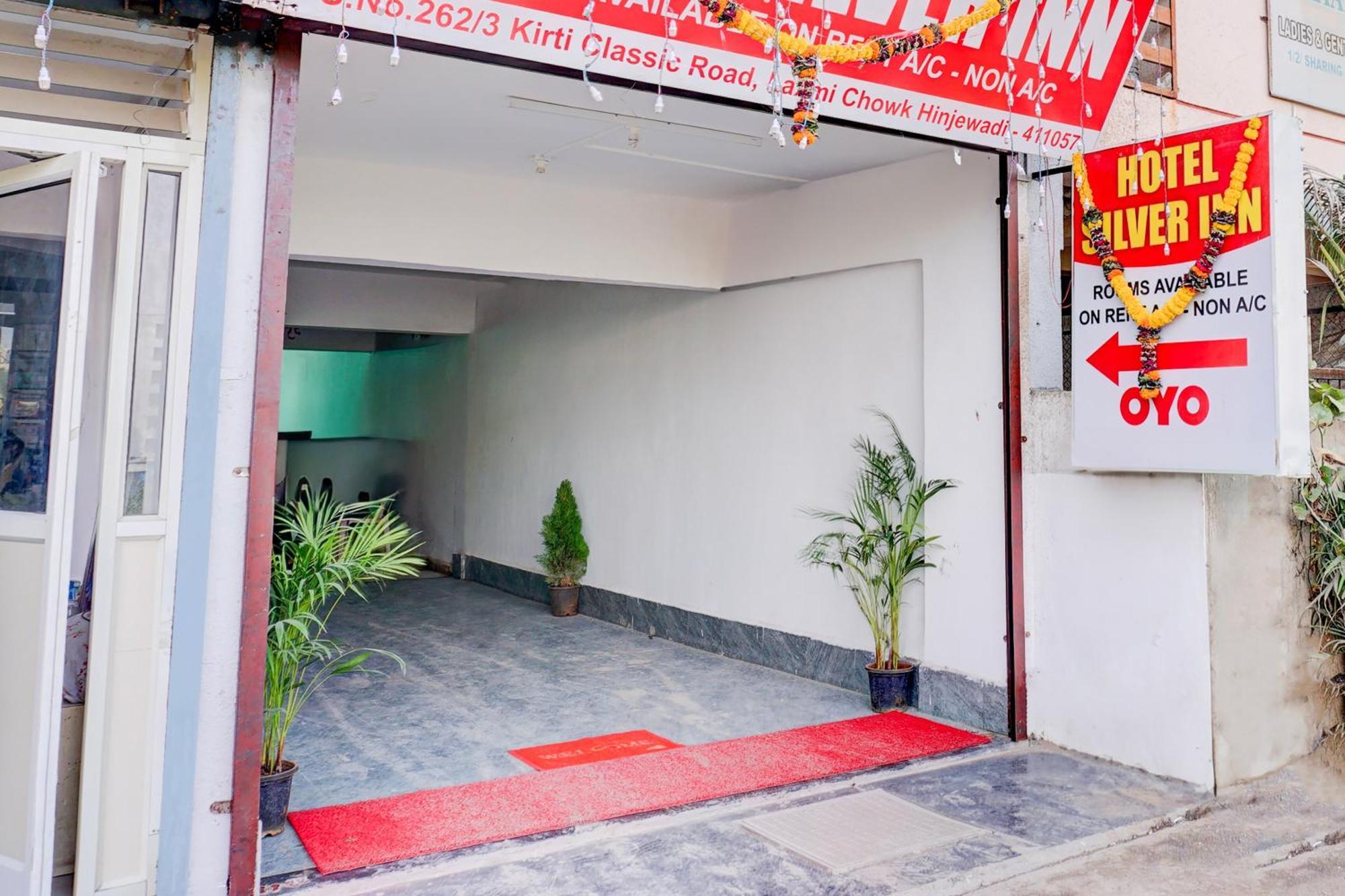 Hotel O Silver Inn Hinjawadi Bagian luar foto